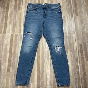 Universal Thread Distressed Blue Women's High Waist Skinny Jeans, Size 12